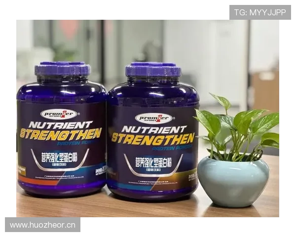 扎克拉文家的冰箱里塞满了蛋白粉，连饮料都按克称着喝